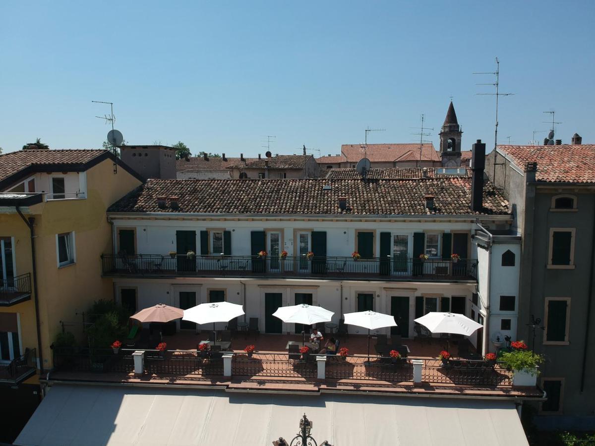 Fiori Sull'Acqua Apartments Peschiera del Garda Exterior photo